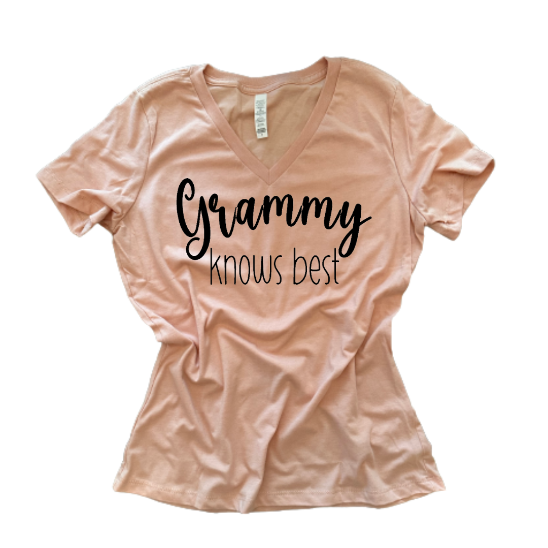 "Grammy Knows" T-Shirt (Light Pink)